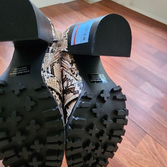 Dolce Vita Ayleen Snakeskin Boot 9 NIB - Picture 8 of 9